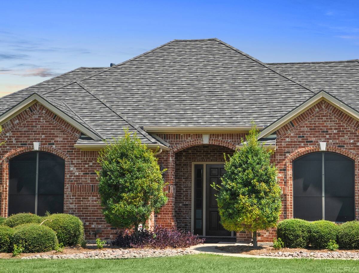 DECRA Shingle XD is ideal for designs relying on the the look of heavy-cut wood shingles. It pr ...