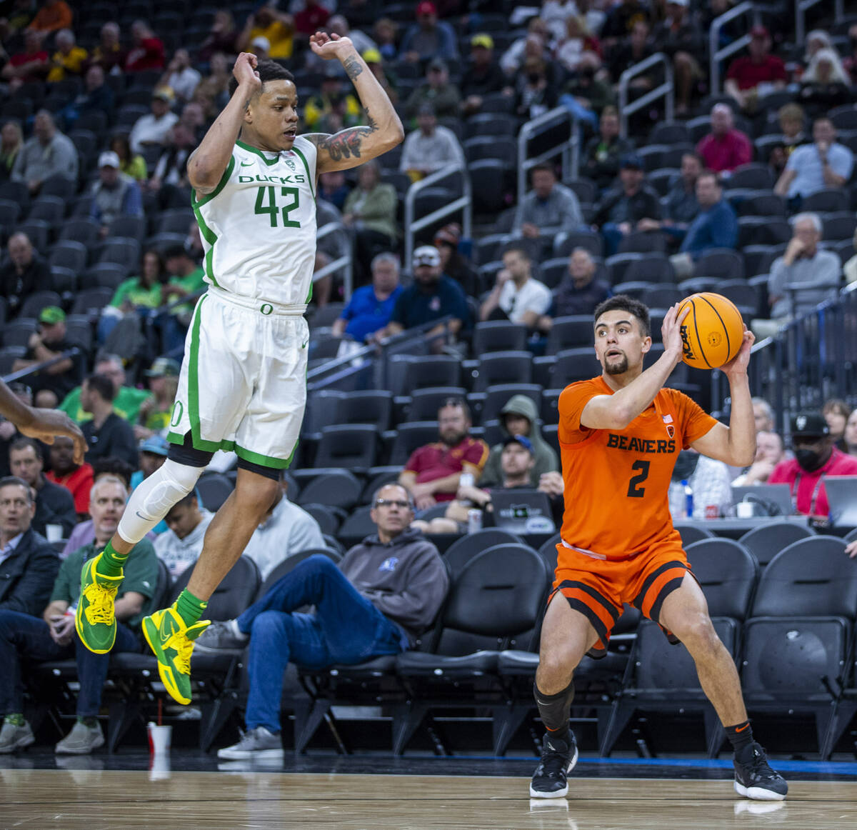 Oregon State Beavers guard Jarod Lucas (2) sets for a three-point basket attempt as Oregon Duck ...