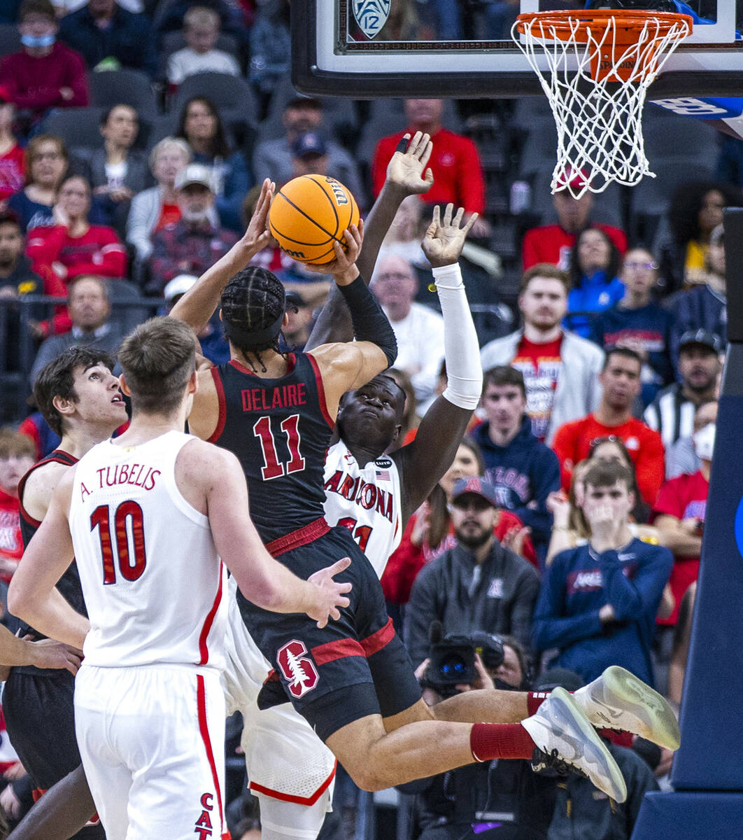 Stanford Cardinal forward Jaiden Delaire (11) looks to shoot over Arizona Wildcats center Oumar ...