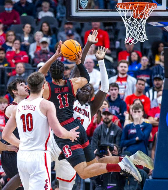 Stanford Cardinal forward Jaiden Delaire (11) looks to shoot over Arizona Wildcats center Oumar ...