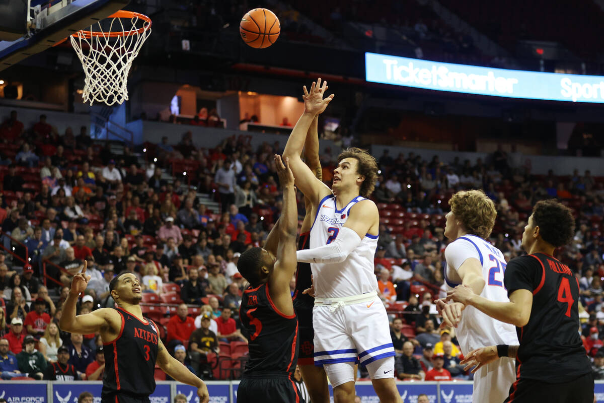 Boise State Broncos forward Tyson Degenhart (2) attempts a shot over San Diego State Aztecs gua ...