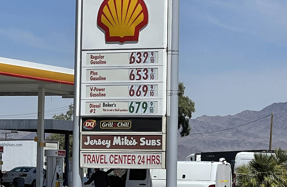 Per gallon gas prices at the Shell station in Baker, Calif., on Thursday, March 31, 2022. (Allo ...