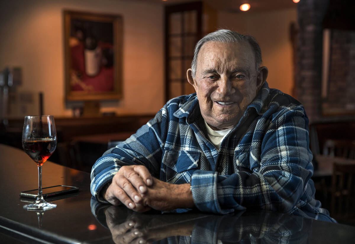 Piero's owner Freddie Glusman at the bar in his restaurant on the 25th anniversary of "Cas ...