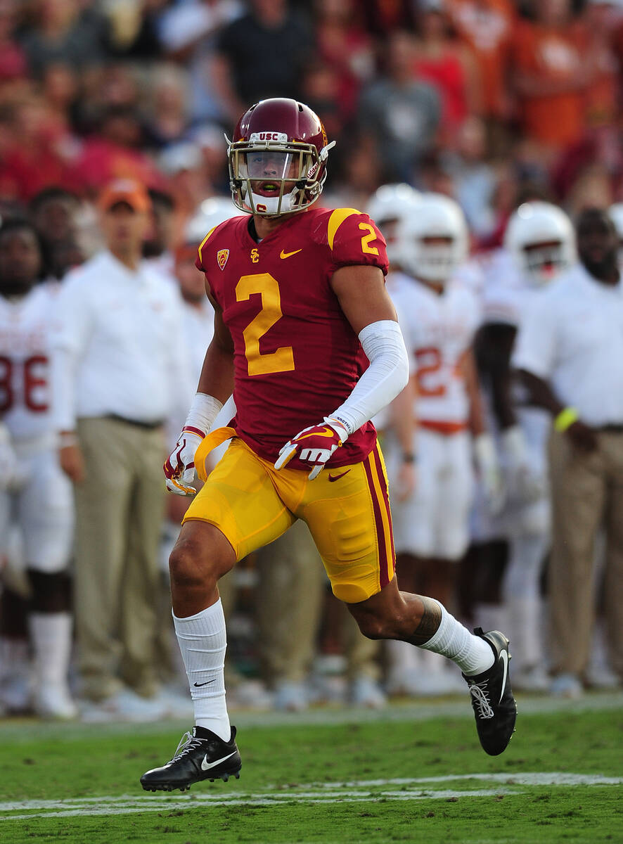 USC safety Bubba Bolden in action against Texas on Sept. 16, 2017. Photo courtesy of USC Athletics.