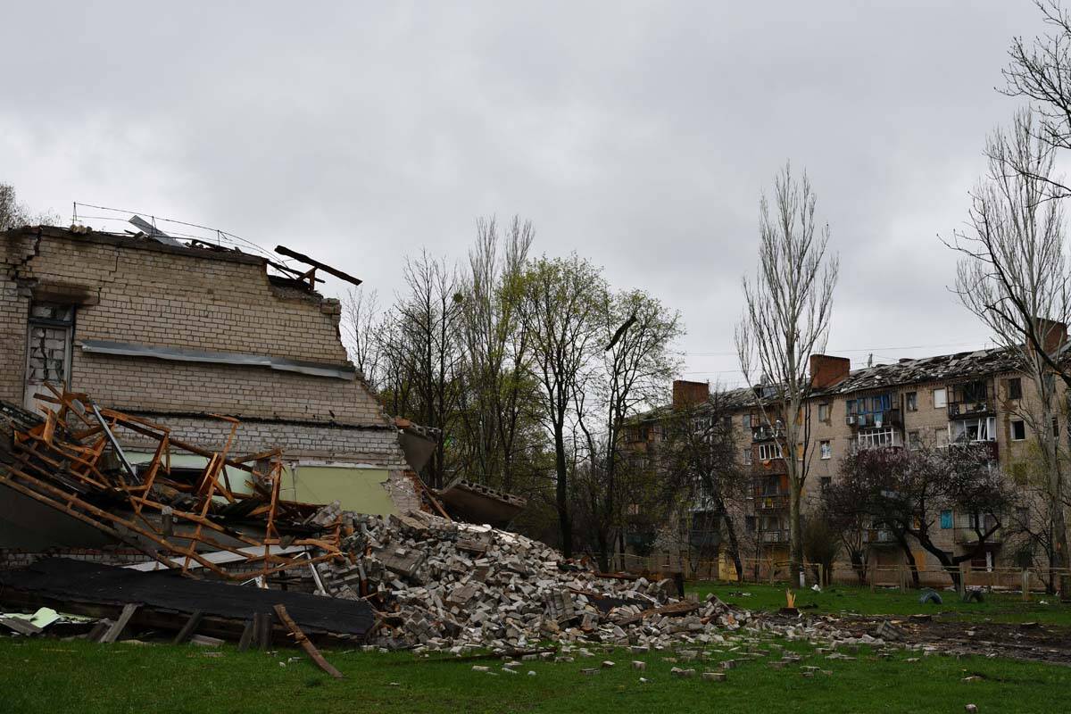 A building damaged by shelling in Kramatorsk, Ukraine, Thursday, April 14, 2022. (AP Photo/Andr ...