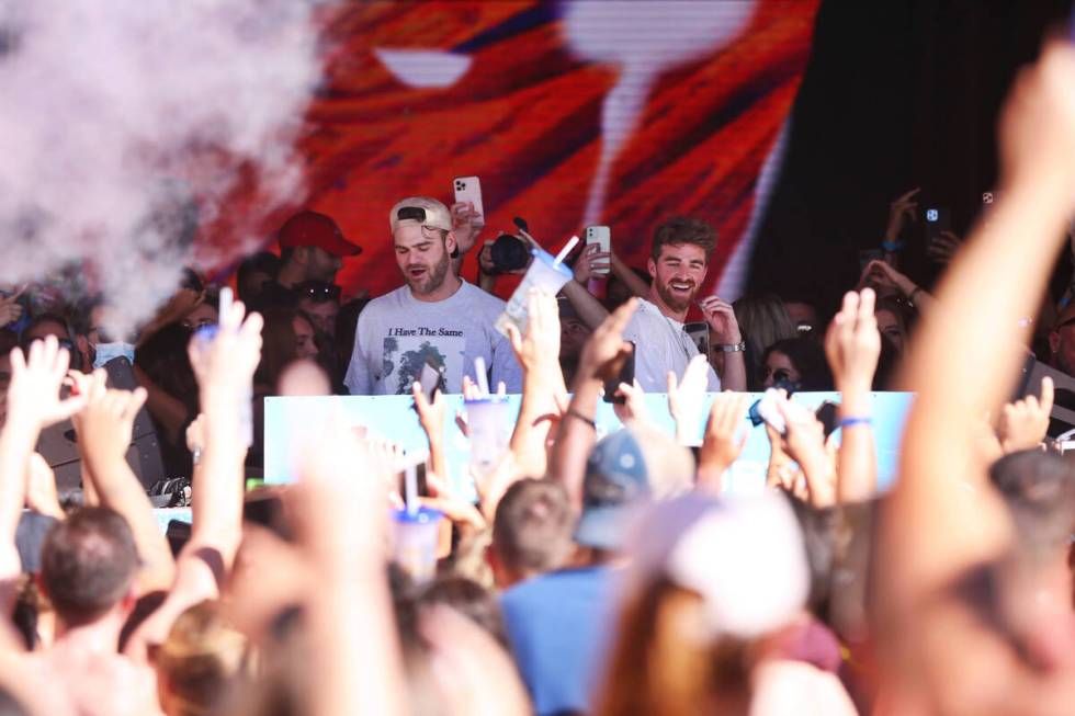 The Chainsmokers at Encore Beach Club at Wynn Las Vegas_Photo Credit Danny Mahoney