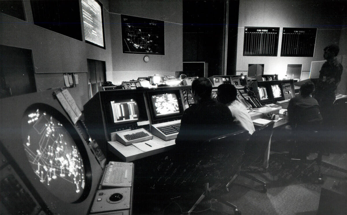 Red Flag monitoring room at Nellis Air Force Base on Nov. 22, 1985. (Gary Thompson/Las Vegas Re ...