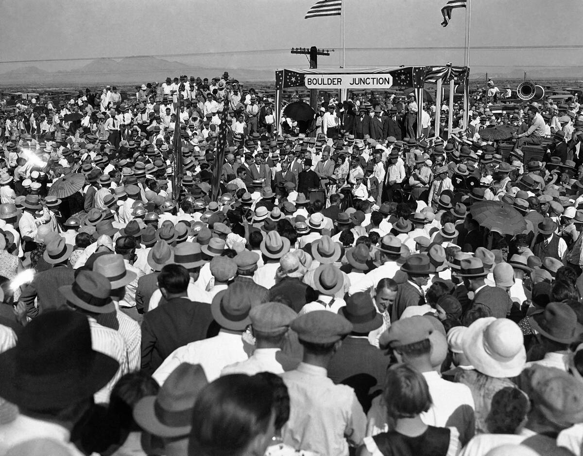 Huge crowds attended the ceremonies at Las Vegas, Nevada, Sept. 17, 1930. Starting actual work ...