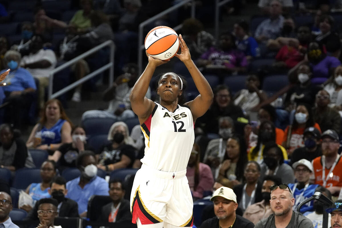 Las Vegas Aces' Chelsea Gray shoots during the first half of the WNBA Commissioner's Cup basket ...