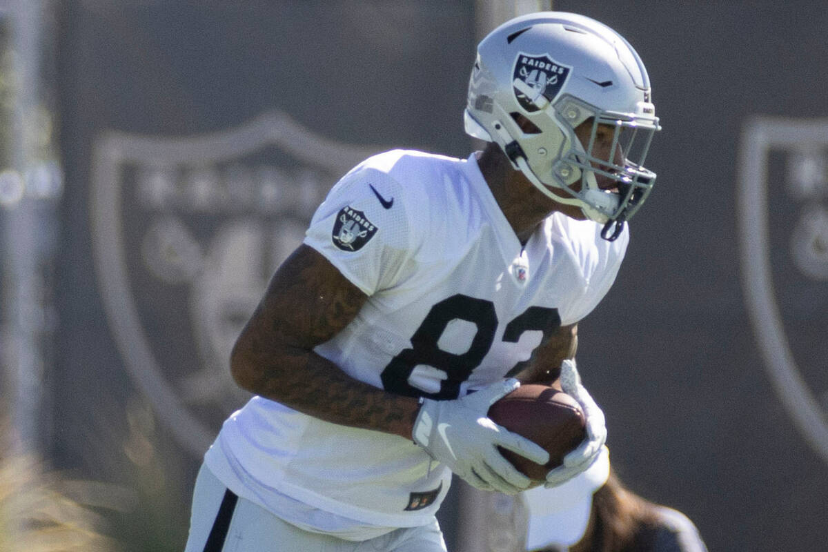 Raiders tight end Darren Waller (83) makes a catch during the team’s training camp pract ...