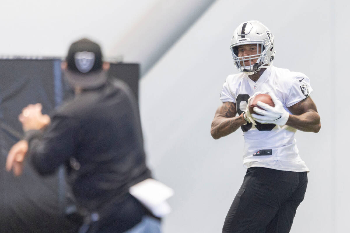 Raiders tight end Darren Waller (83) makes a catch during practice at the Intermountain Healthc ...