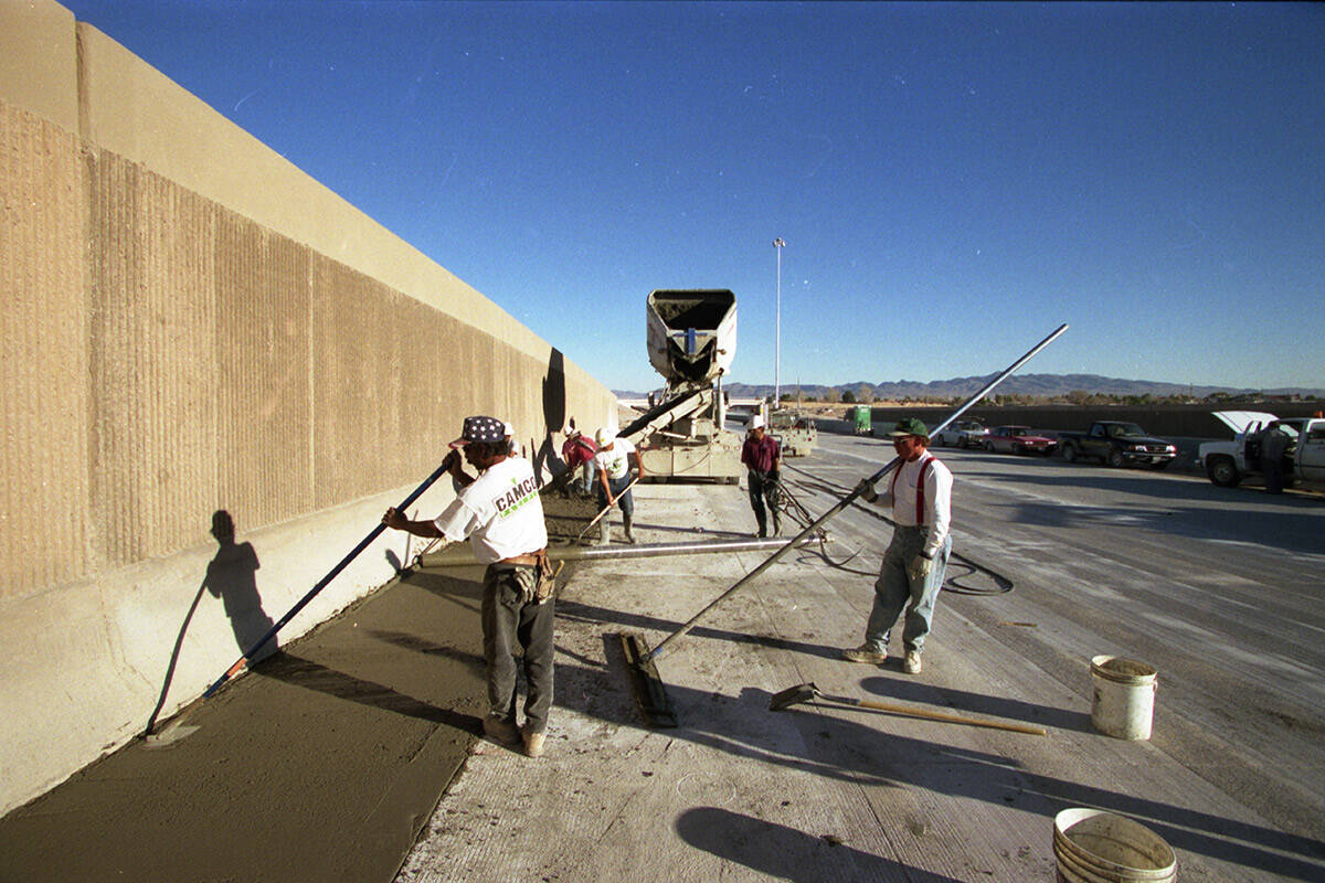 Construction being done on the first leg of the Las Vegas Beltway to be built west of Interstat ...