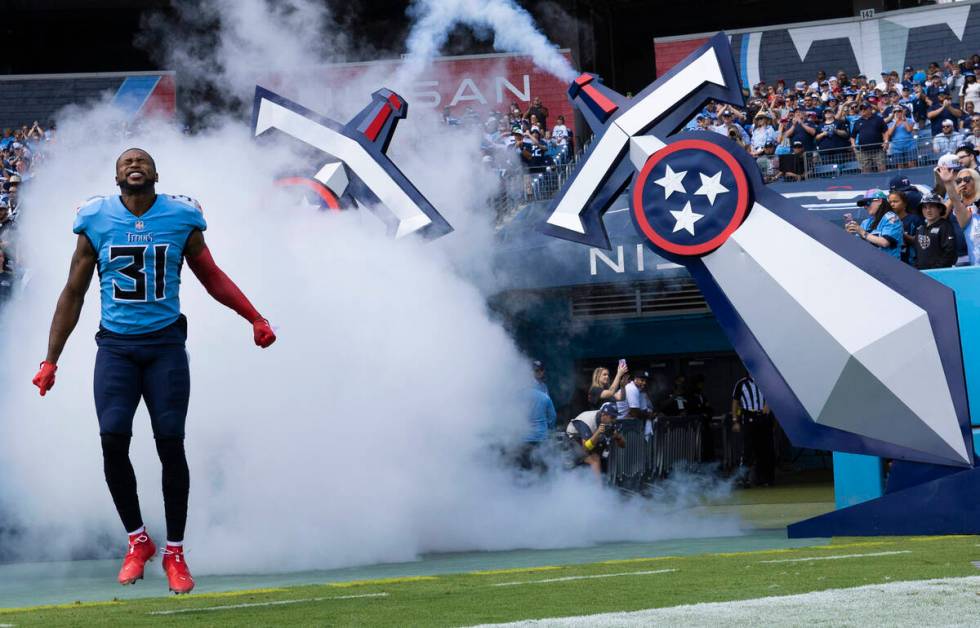 Tennessee Titans safety Kevin Byard (31) takes the field before the start of an NFL football ga ...
