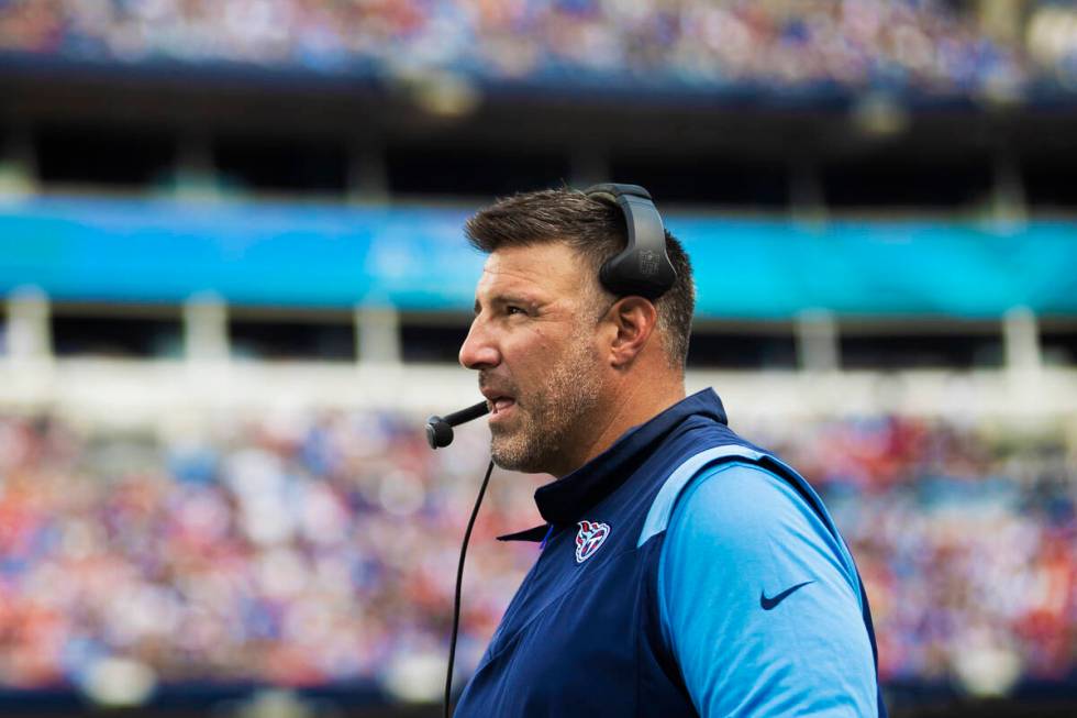 Tennessee Titans head coach Mike Vrabel in the second half during an NFL football game against ...