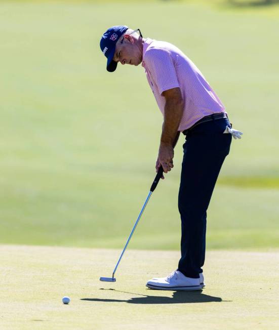 Kevin Streelman watches his putt on the ninth green during the second round of the Shriners Chi ...