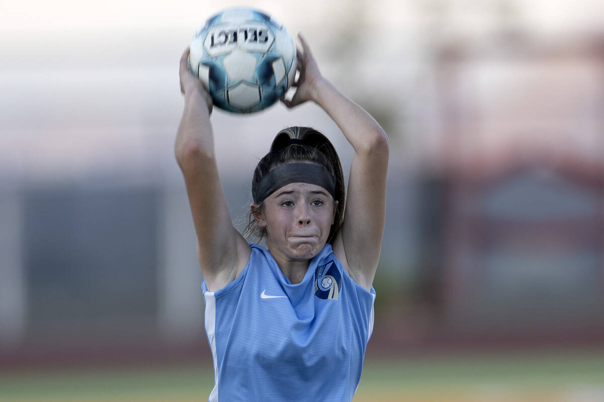 Foothill’s Aly Papka throws the ball into play during a girls high school soccer game ag ...
