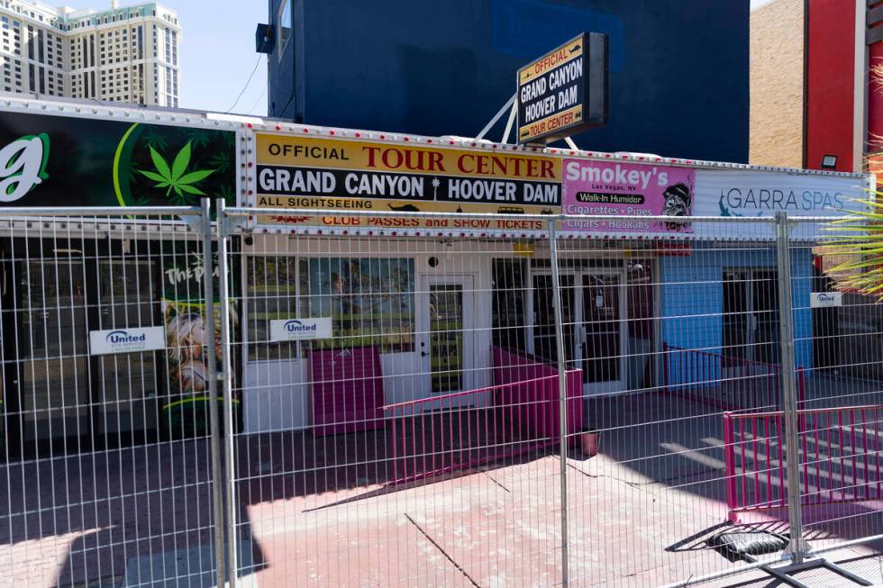 The shuttered souvenir shops at 3729 Las Vegas Blvd. South, in Las Vegas, are see on Tuesday, O ...