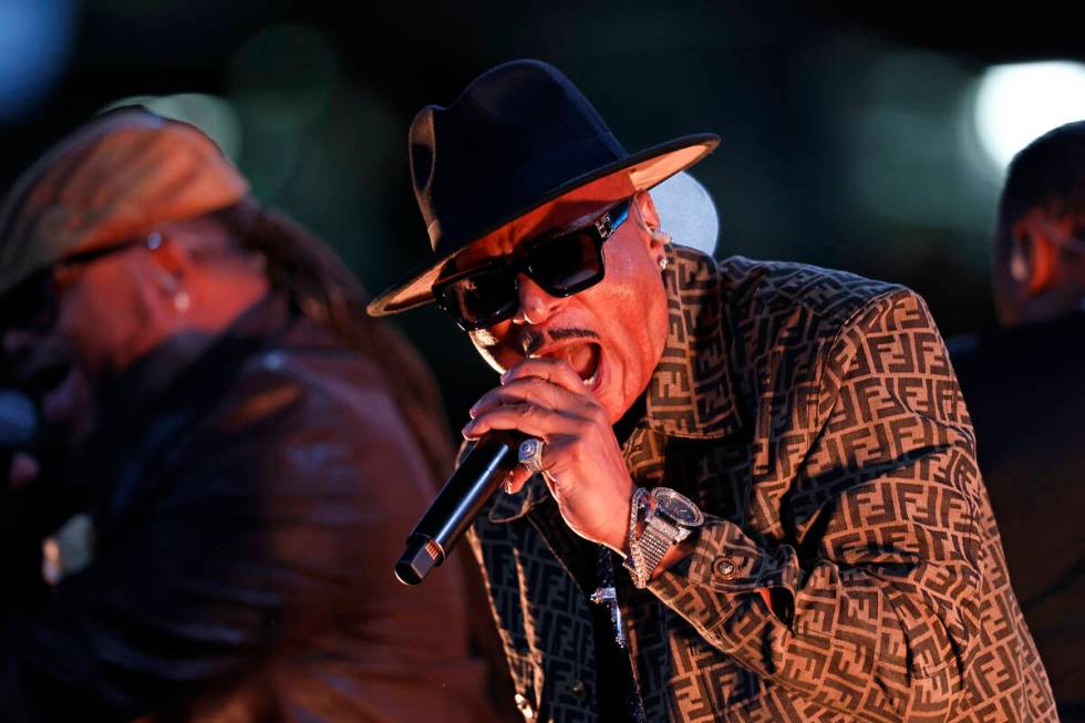Hen Dogg of The Sugarhill Gang performs at halftime during an NFL football game between the New ...