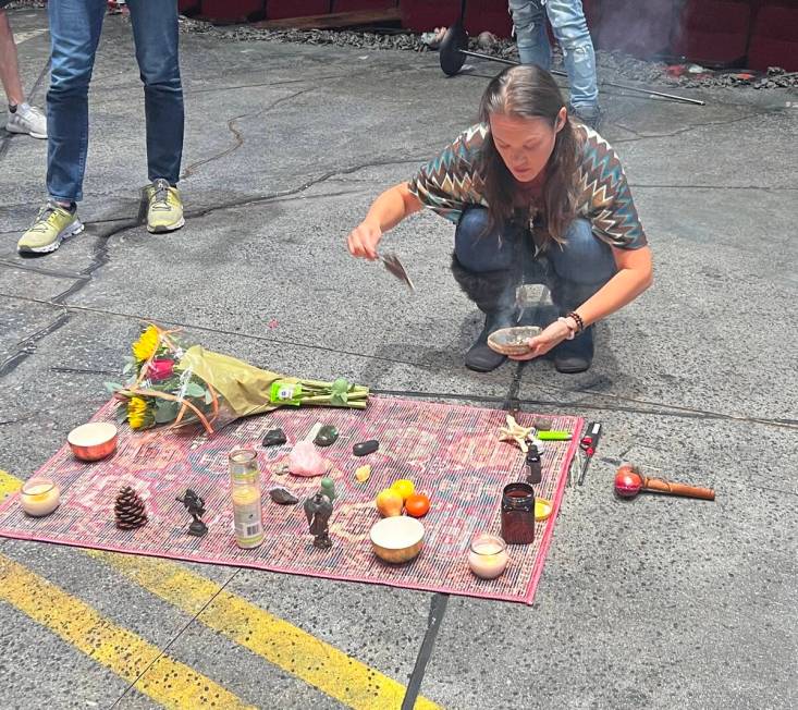 Las Vegas shaman Jen Heartfire performs a healing ceremony for the rock production "Bat Out of ...