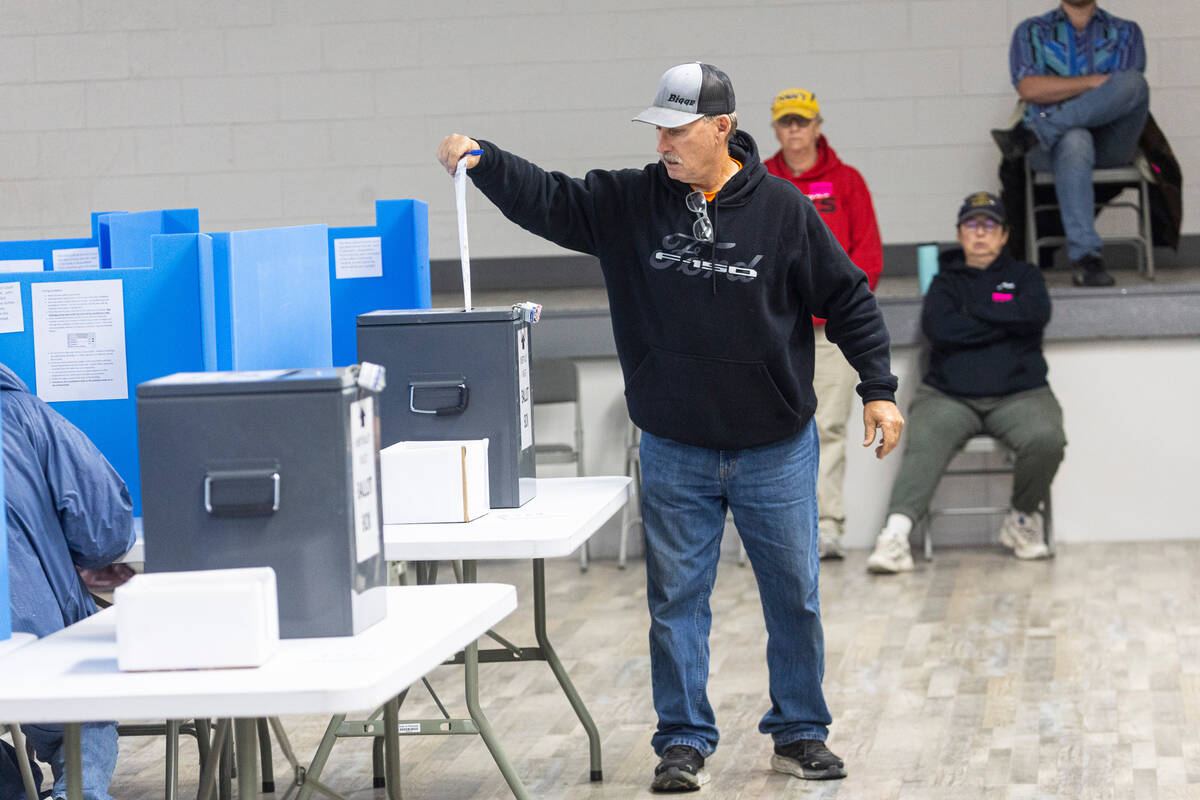 Nye County residents cast their ballots on Election Day at Bob Ruud Community Center in Pahrump ...