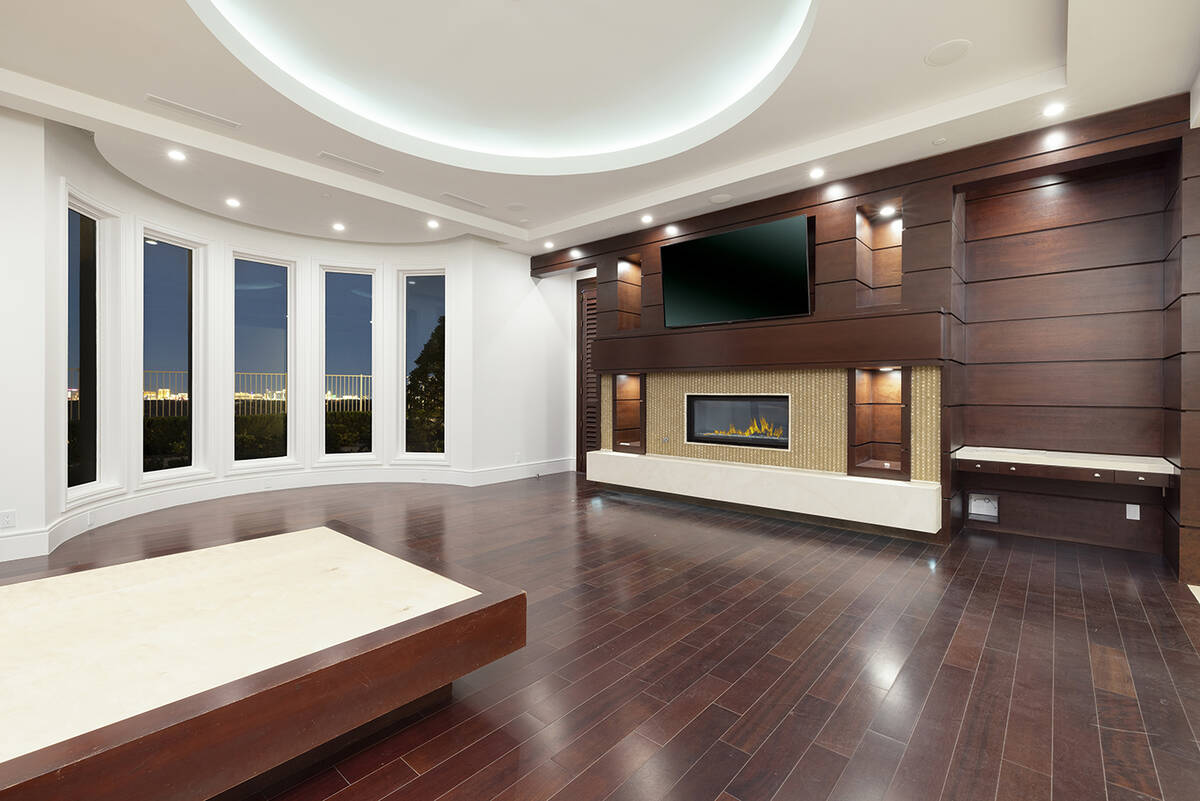 The master bedroom. (Las Vegas Sotheby’s International)