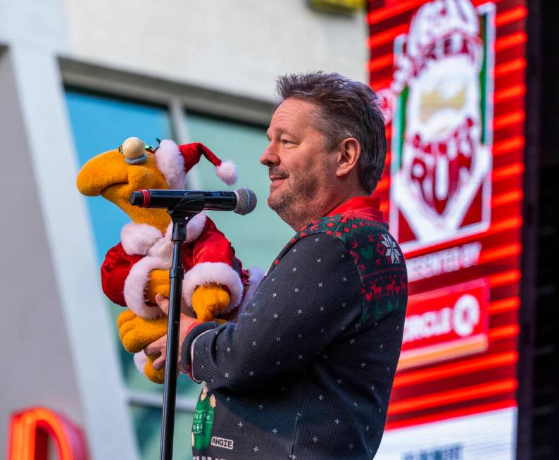 Terry Fator and Winston the Impersonating Turtle entertain the crowd during the pre-race entert ...
