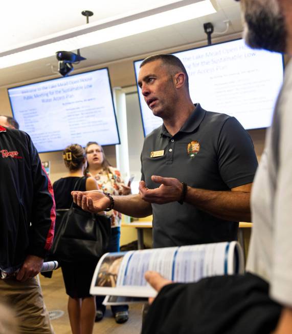 Justin Pattison, deputy superintendent of Lake Mead National Recreation Area, speaks with atten ...