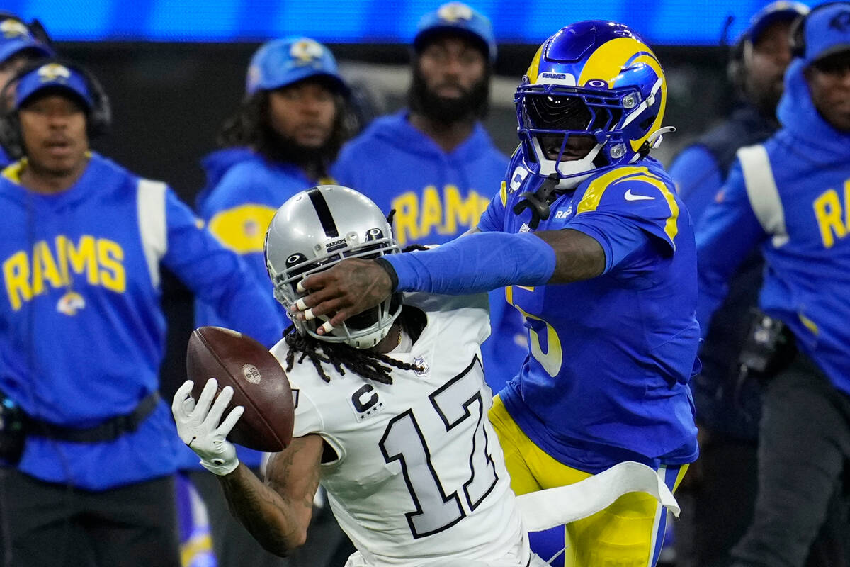 Las Vegas Raiders wide receiver Davante Adams (17) makes a one-handed catch as Los Angeles Rams ...