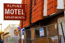 The Alpine Motel Apartments on Monday, Nov. 29, 2021, in Las Vegas. (Benjamin Hager/Las Vegas R ...