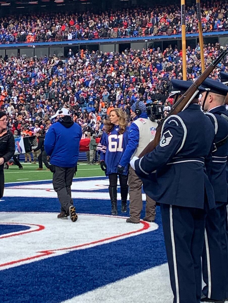 Las Vegas entertainer Janae Longo prepares to sing the national anthem at then-New Era Field (t ...