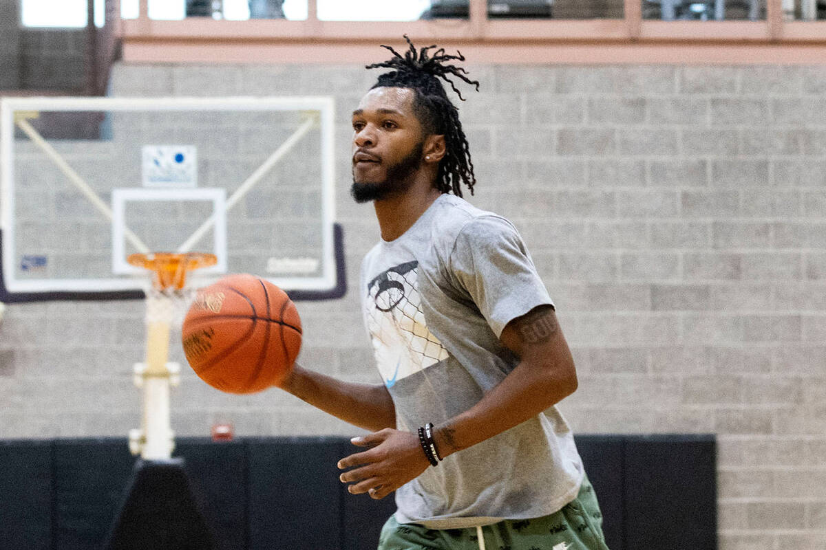 Former Coronado basketball standout Felix Reeves trains at Henderson Recreation Center, on Thur ...