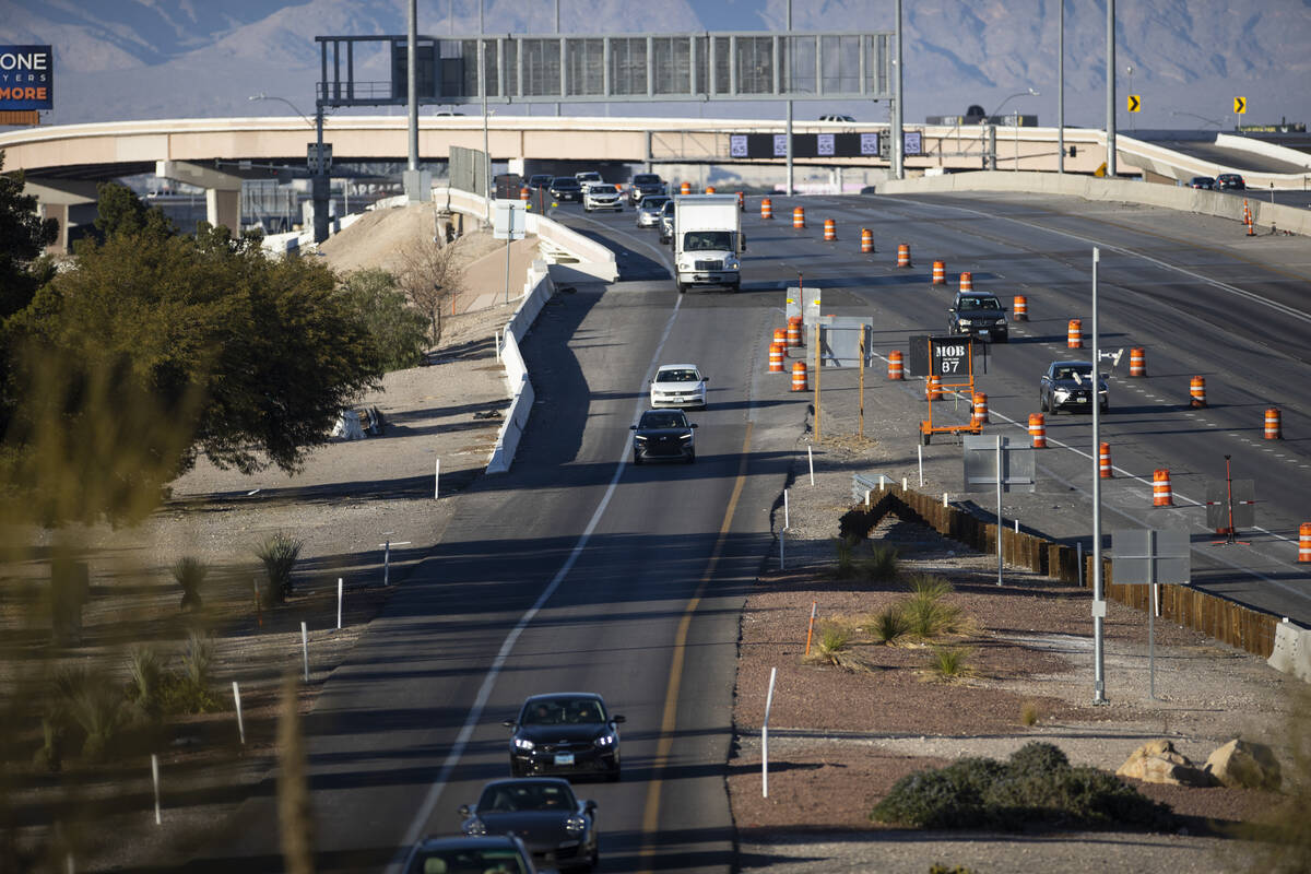 Motorists exit on Flamingo Road as construction led to the closure of the I-15 freeway between ...