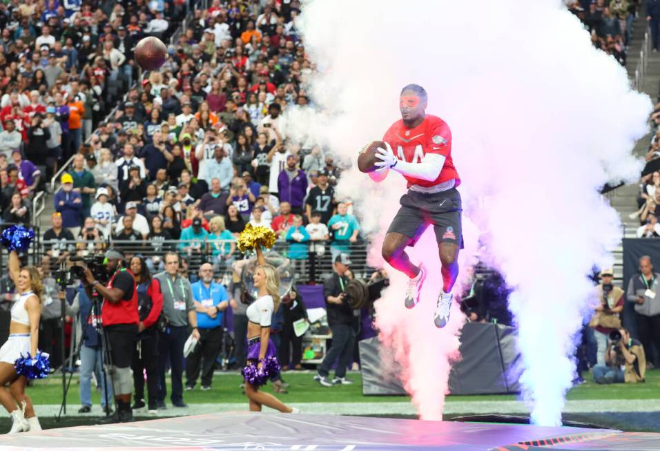 Buffalo Bills wide receiver Stefon Diggs (14) makes a catch in the best catch event during the ...