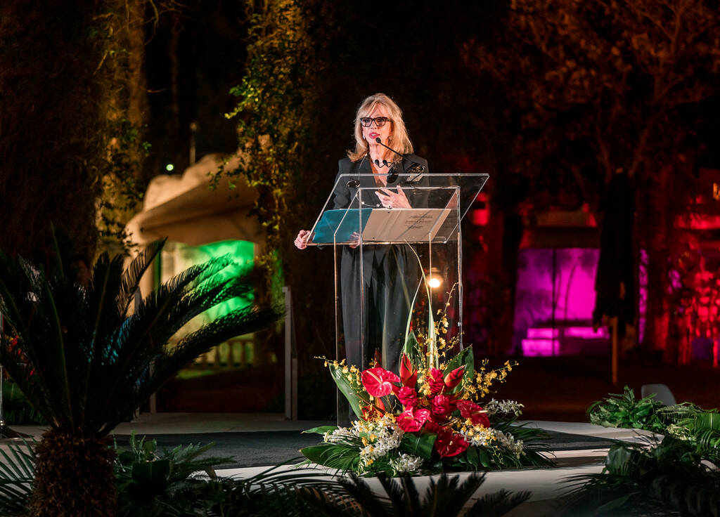 Jan Jones Blackhurst is shown addressing 200 VIP guests at Siegfried & Roy's Jungle Palace gala ...