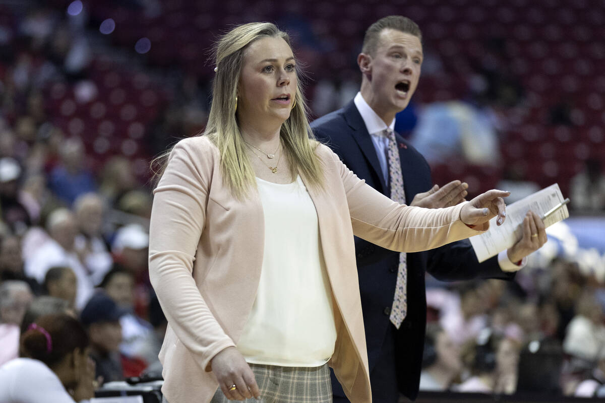 UNLV Lady Rebels head coach Lindy La Rocque instructs her team from the sidelines during the fi ...