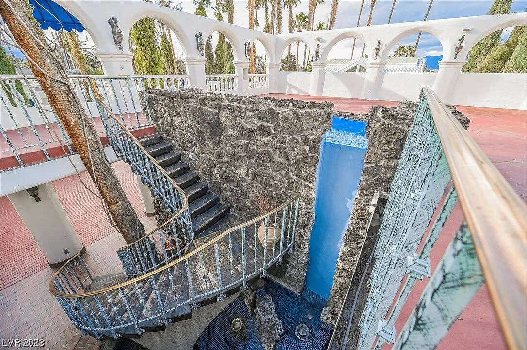 Waterfall at Siegfried and Roy’s former property at 1638 Valley Drive. (Ron Miller/Zipp3D)