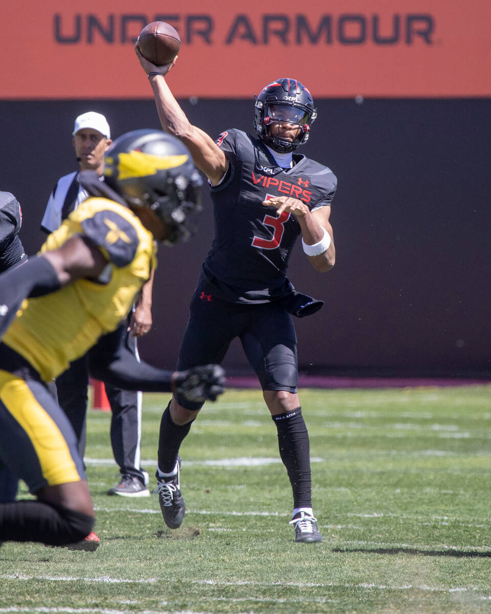 Vegas Vipers quarterback Jalan McClendon (3) throws against the San Antonio Brahmas during the ...