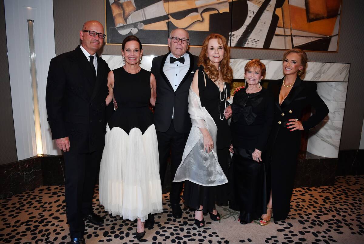 John Mangan, Beth Barbre, Howard Deutch, Lea Thompson, Nancy Houssels and Stella Roy attend Nev ...