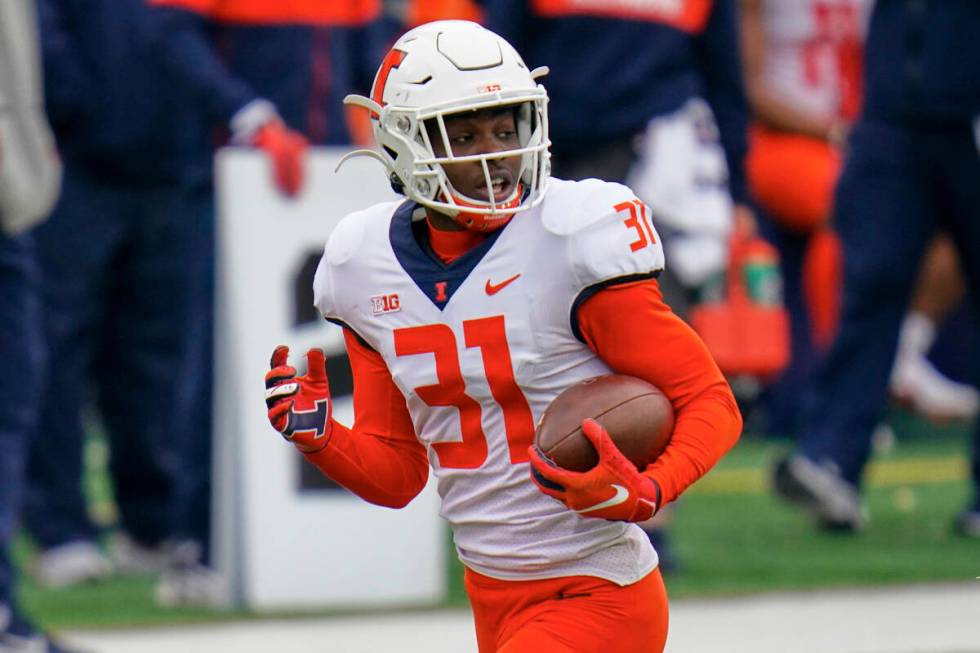 Illinois defensive back Devon Witherspoon (31) during the first half of an NCAA college footbal ...