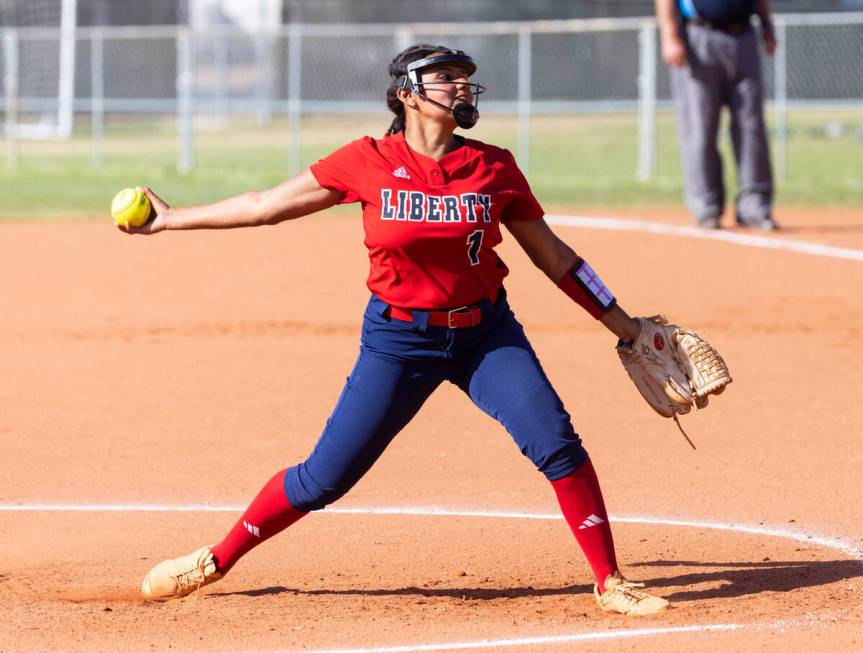 Liberty High's pitcher Crystal Warren delivers against Green Valley High during the NIAA 5A sof ...