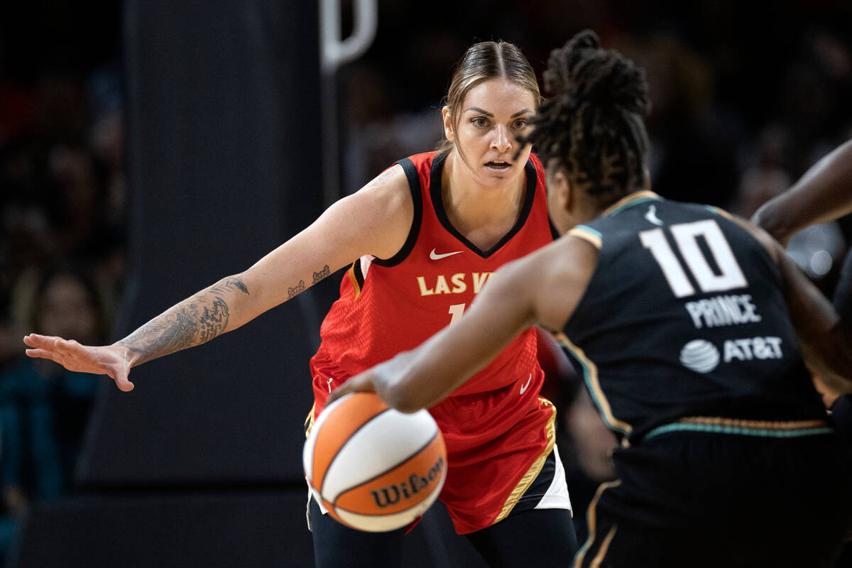 Aces center Cayla George (13) defends against New York Liberty guard Epiphanny Prince (10) duri ...