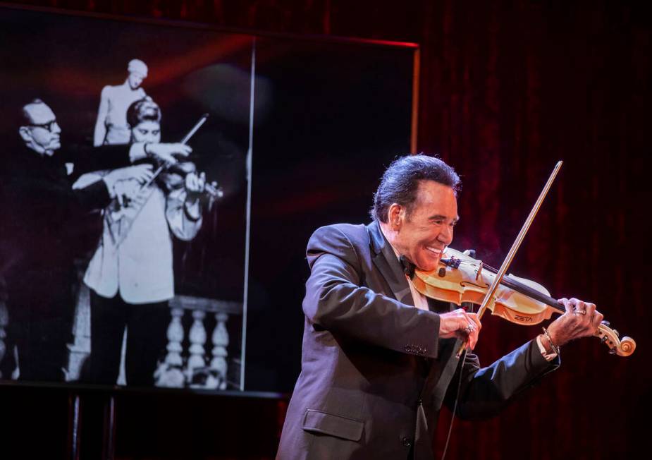 Wayne Newton performs at Bugsy's Cabaret on Monday, Jan. 24, 2022, at the Flamingo, in Las Vega ...