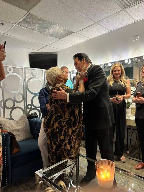 Wayne Newton is shown with headlining comic Luenell after his show at Flamingo on Saturday, Jun ...