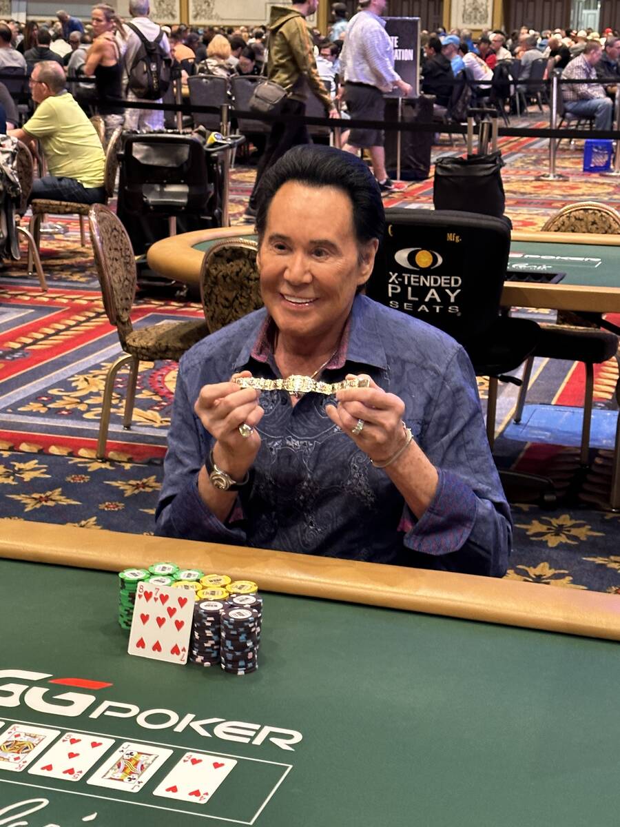 Wayne Newton is shown with the championship bracelet at the World Series of Poker's $500 Salute ...