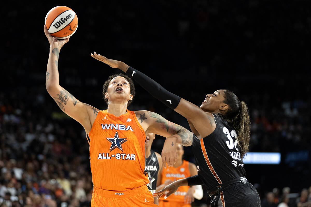 Phoenix Mercury's Brittney Griner, of Team Stewart, shoots against Atlanta Dream's Cheyenne Par ...