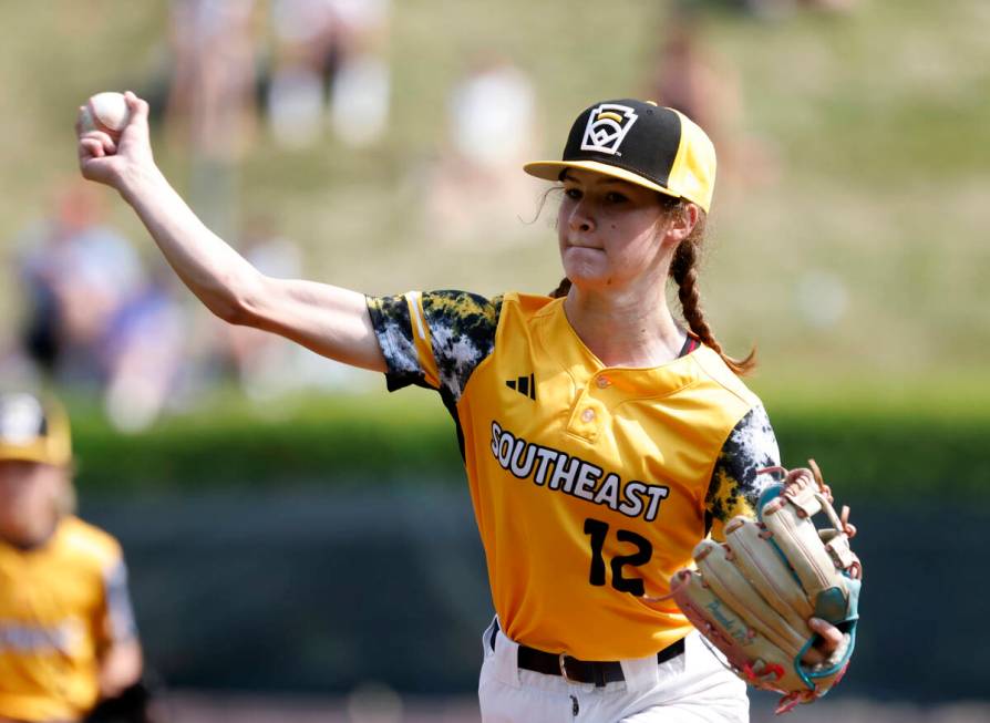 Nolensville, Tennessee pitcher Stella Weaver delivers a pitch against Seattle, Washington, duri ...