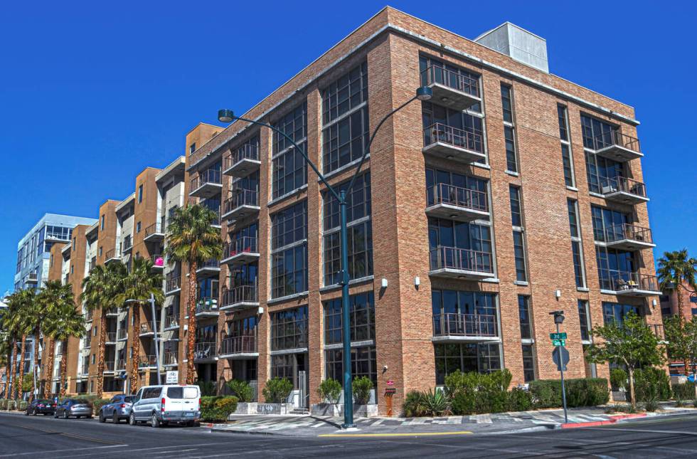 Juhl condominiums in downtown Las Vegas on Wednesday, March 23, 2022. (Benjamin Hager/Las Vegas ...