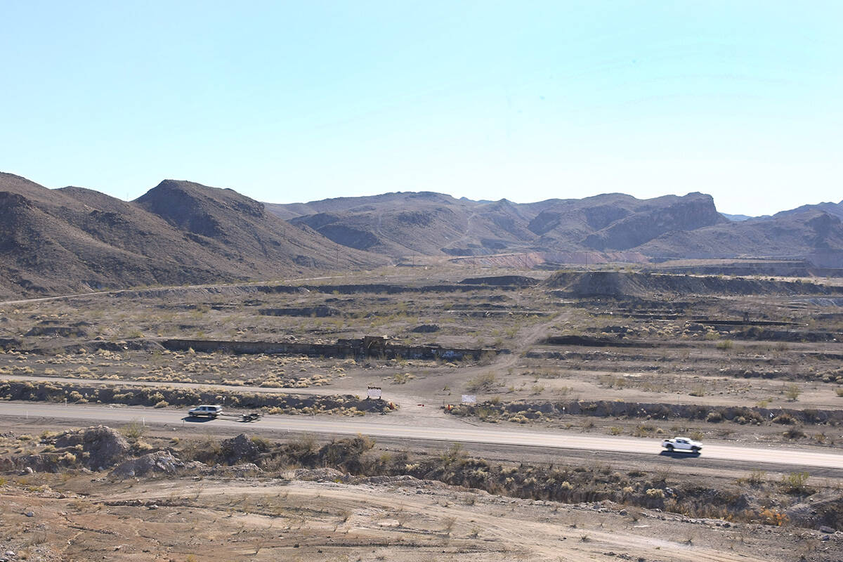 The dismantled site of the Three Kids Mine is shown on Jan. 16, 2009, near Henderson. (Las Vega ...