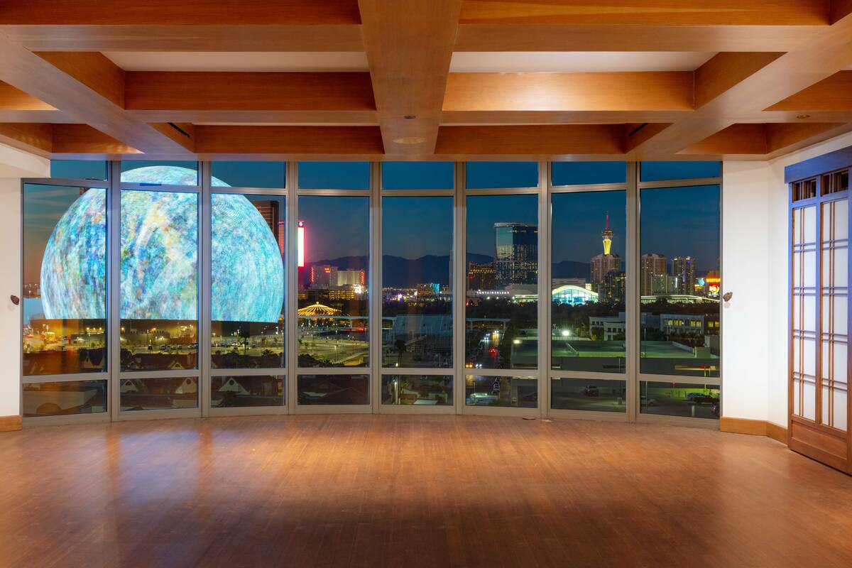 This Park Tower condo has unobstructed views of the Sphere. (Frank Napoli)