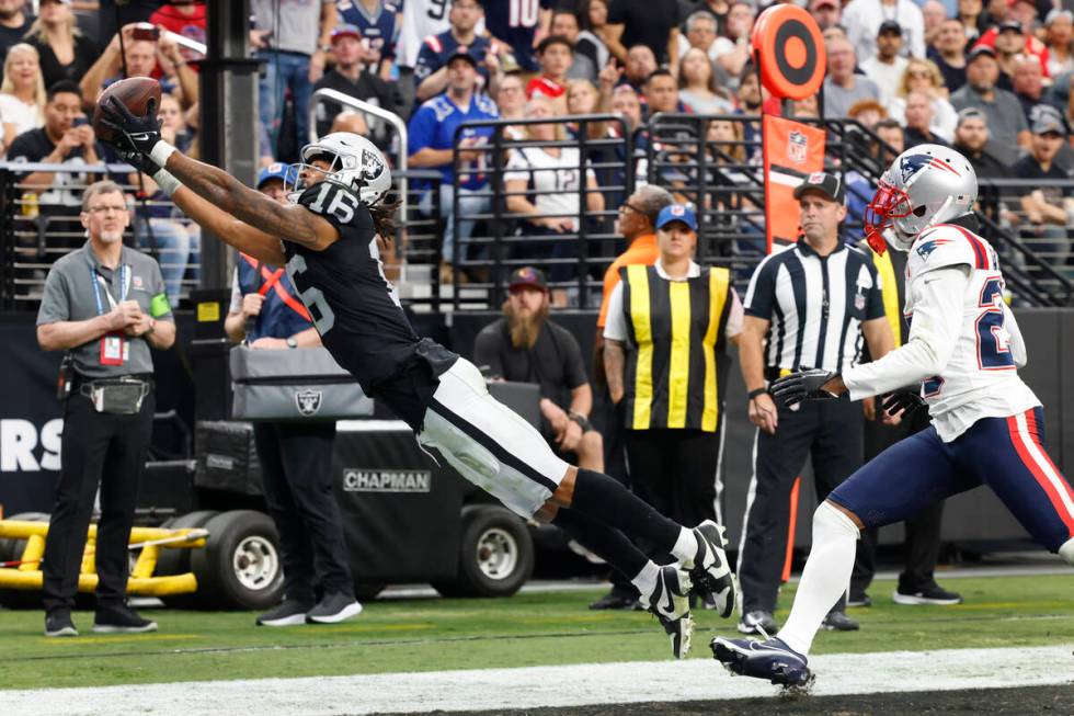 Las Vegas Raiders wide receiver Jakobi Meyers (16) dives but unable to catch the ball during th ...